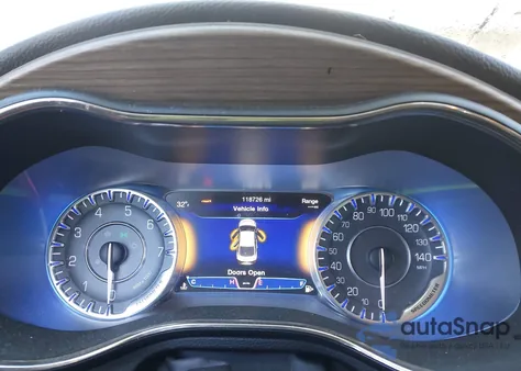 2015 Chrysler 200 C z USA, uszkodzony, nr VIN 1C3CCCCB6FN534767